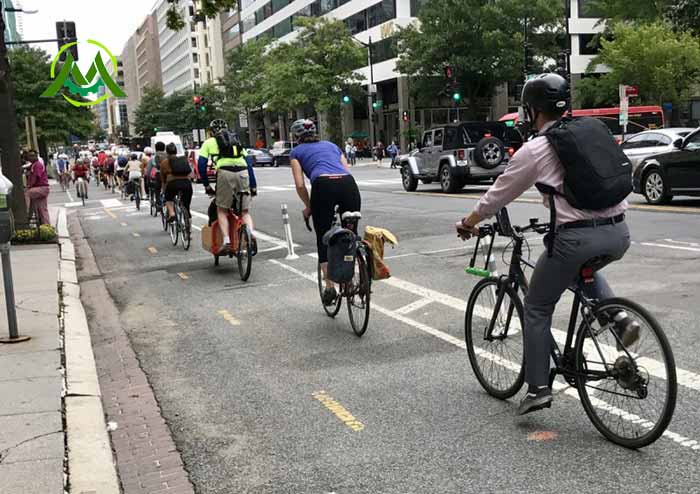 از دوچرخه استفاده کنید